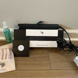 Brand new in box, Lange Le Duo 360 airflow styler with new accessories